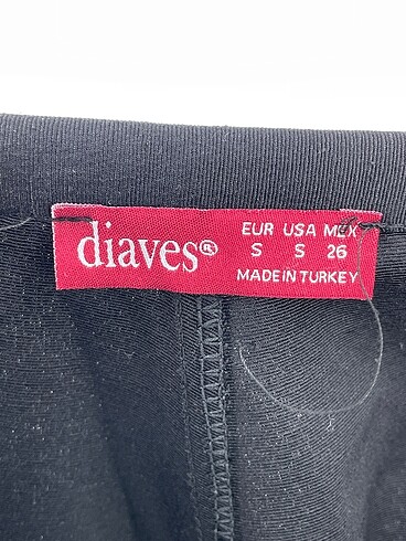 s Beden siyah Renk Vintage Love Düz Kesim %70 İndirimli.