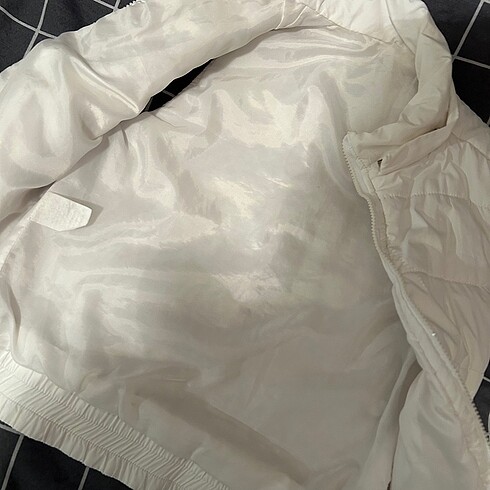 Zara Şişme Mont Beyaz Kolsuz