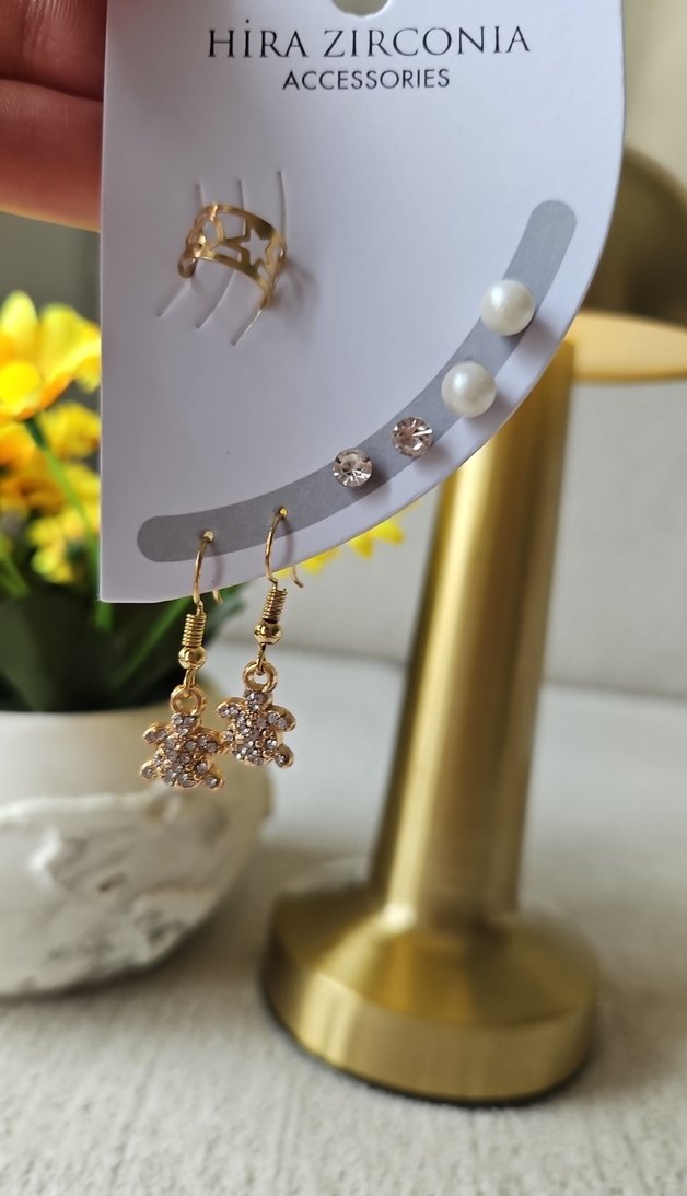 Altın Renkli Mini Sıralı Küpe Seti - Görsel 3