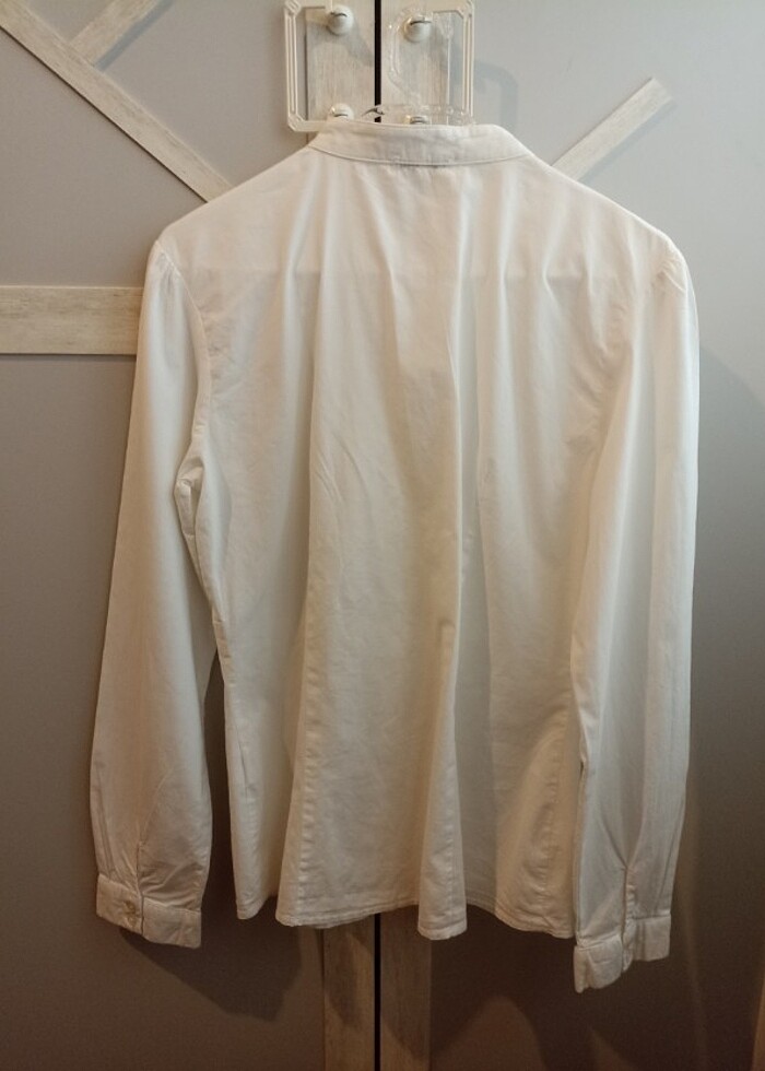 Beyaz gömlek  - Görsel 2