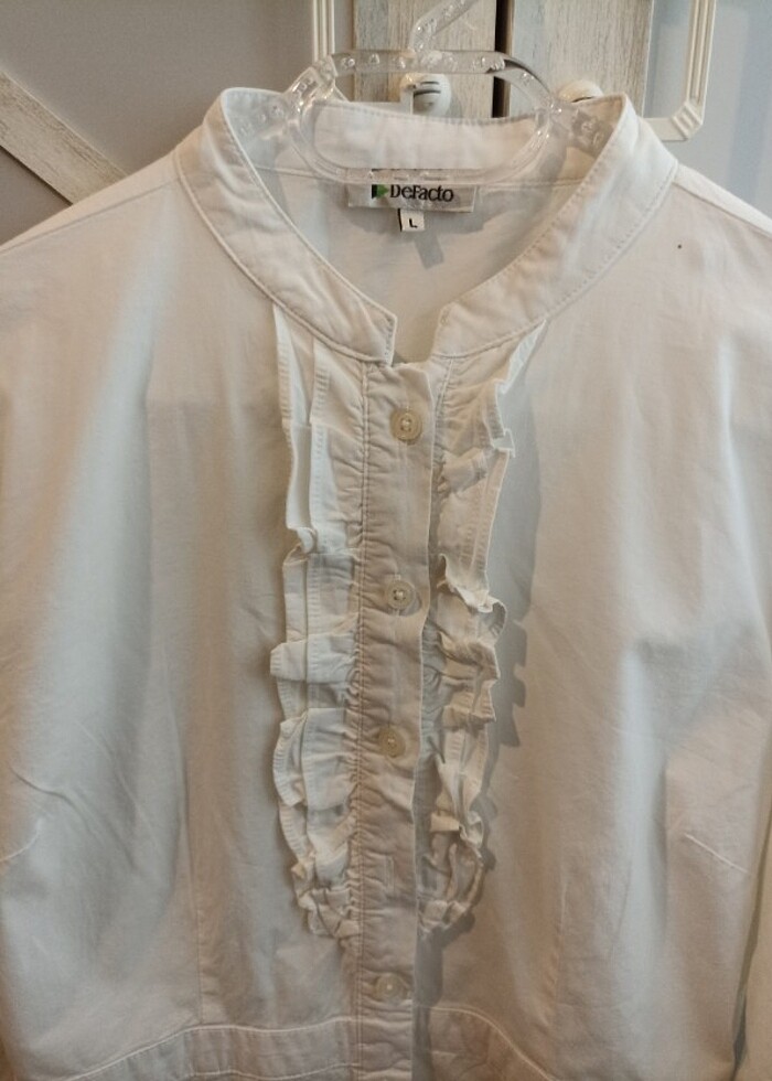 Beyaz gömlek  - Görsel 3