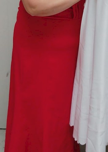 Kırmızı Drapeli Uzun Abiye Elbise - Görsel 4