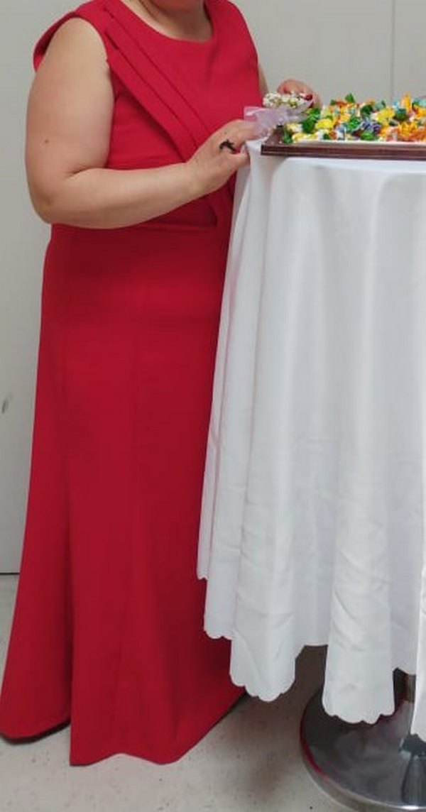 Kırmızı Drapeli Uzun Abiye Elbise - Görsel 5