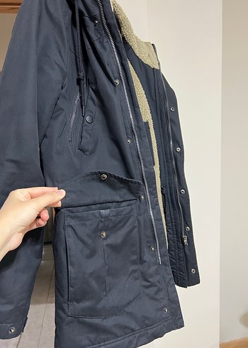 Erkek Siyah Kapüşonlu Mont - Görsel 5