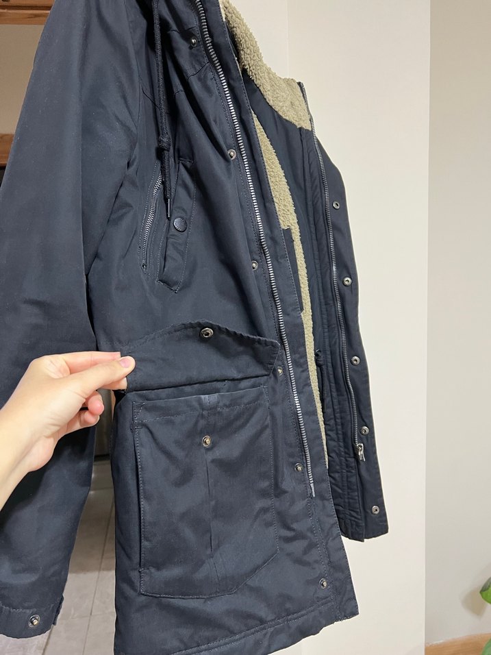 Erkek Siyah Kapüşonlu Mont - Görsel 5