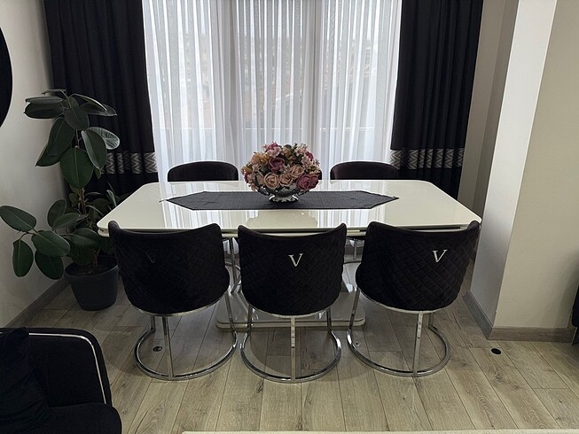 Versace VERSACE SALON TAKIMI (konsol ayna masa 6 sandalye koltuk takımı)