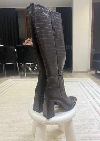 Kahverengi Deri yılan Desen Topuklu Diz Çizme - Görsel 4