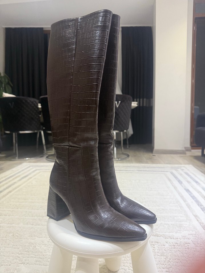 Kahverengi Deri yılan Desen Topuklu Diz Çizme - Görsel 3