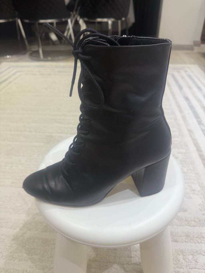 BERSHKA Siyah Deri topuklu Bot - Görsel 2
