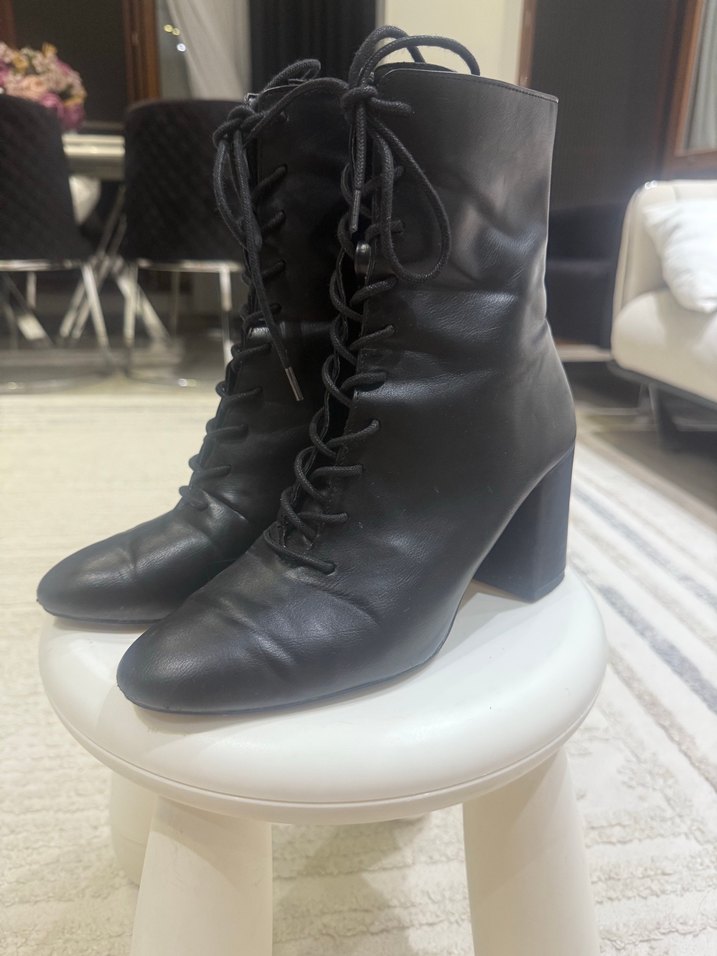 BERSHKA Siyah Deri topuklu Bot - Görsel 3