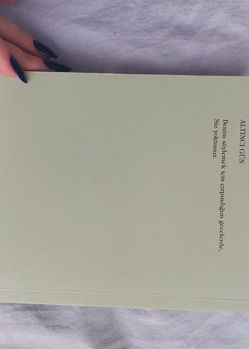 Lavinia Aşk Şiirleri - Özdemir Asaf - Görsel 2