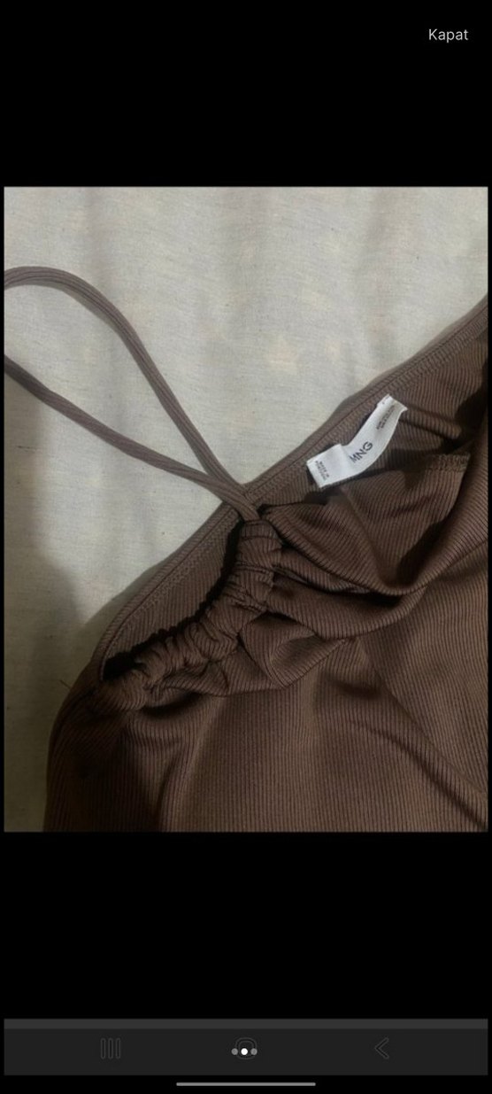 Kadın Kahverengi V Yaka İnce Askılı Atlet - Görsel 3