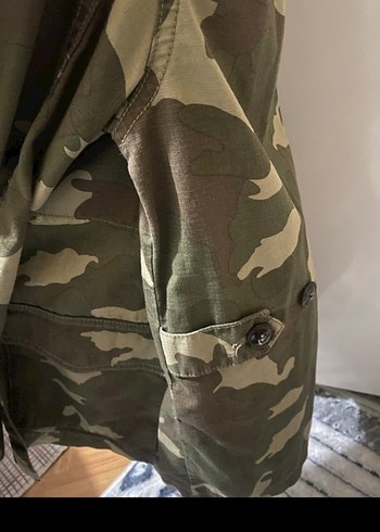 Kadın Kamuflaj Desenli Düğmeli Ceket - Görsel 3