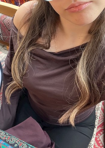 Stradivarius asimetrik yaka bluz - Görsel 5