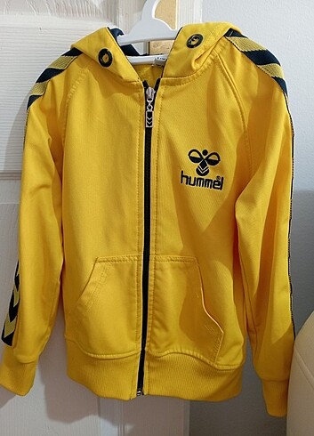 Hummel eşofman üstü