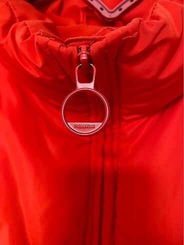 s Beden pull and bear mont