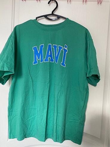 mavi tshirt