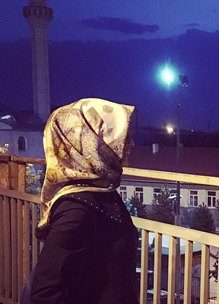 Kayra İpek eşarp 