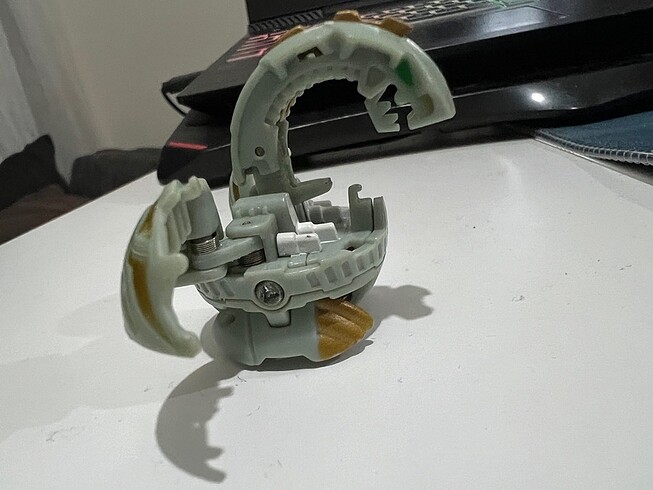 Bakugan Naga dragonoid