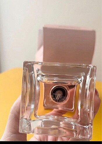  Beden COMME UNE EVIDENCE LE PARFÜM 30 ML