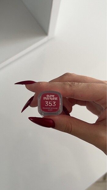  Beden LOREAL RUJ 353