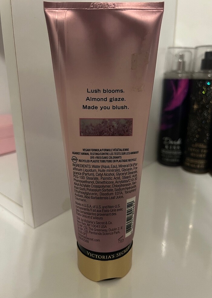 VICTORIA SECRET VELVET PETALS LOSYON - Görsel 2