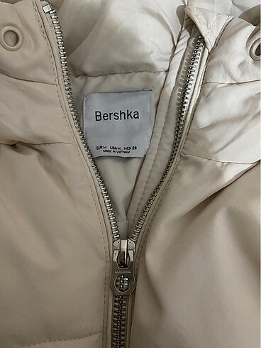 Bershka mont