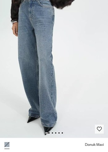 Mango Donuk Mavi Genis Paca Tasli Denim Jean