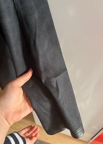Stradivarius Siyah Deri Kadın Dar Kesim Pantolon