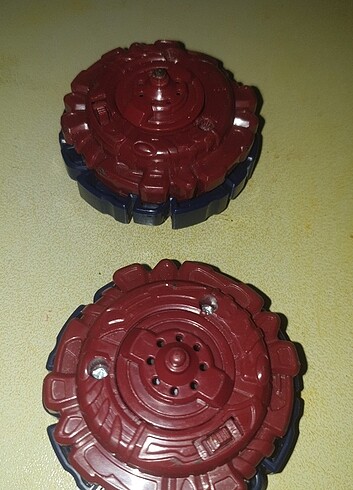 Sega Electro Dark Bull Beyblade sesli ve ışıklı 2 adet