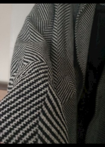 Gri Zebra Desenli Uzun Kadın Yün Kaban - Görsel 2