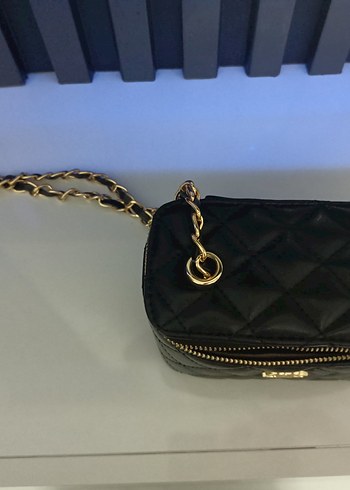 Siyah Zincir Detaylı Chanel Çanta - Görsel 4