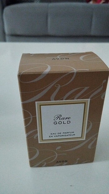 Avon Avon Rare Gold