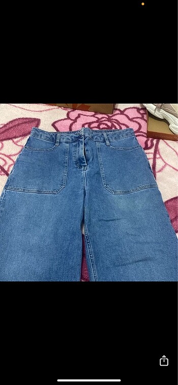 Yırtmaçlı jean