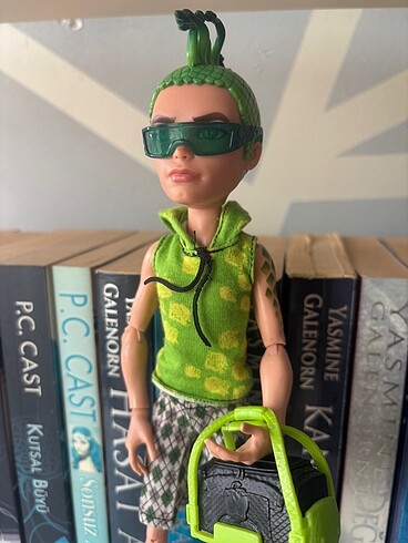 monster high deuce gorgon erkek bebek
