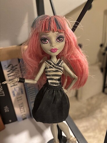 Monster High monster high rochelle goyle bebek
