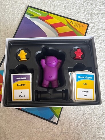 Diğer hasbro tabu junior