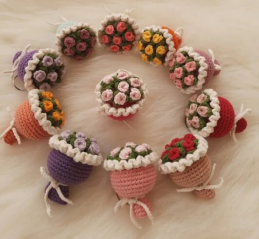 Accessorize Buket anahtarlık araba süsü amigurumi