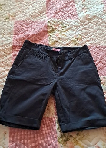 Siyah Pamuklu Rahat Kesim Kadın Bermuda Şort 44 boy 88 bel