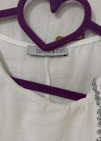 Crop taşlı dekolteli tişört - Görsel 4