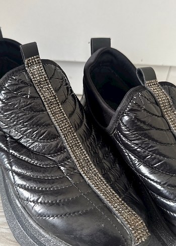 Suni deri taşlı simli spor ayakkabı - Görsel 2