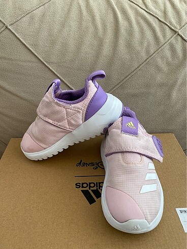 23 Beden Adidas Kız Çocuk Ayakkabı