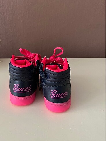 Gucci Gucci Kız Bebek Bot