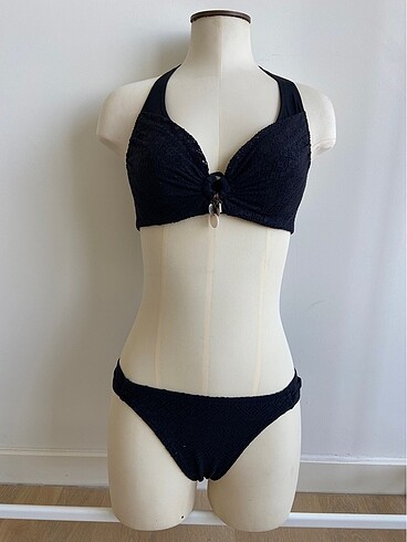 Kom Bikini