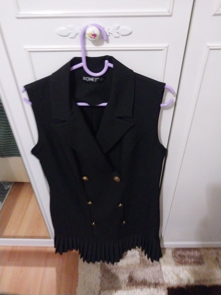 Düğmeli Siyah Kolsuz ceket elbise - Görsel 2