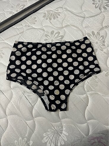 Yüksek bel bikini altı