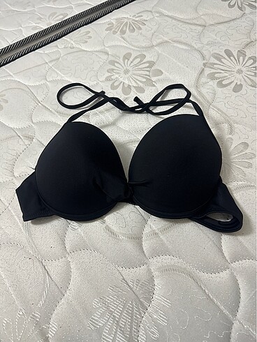 Bikini üstü