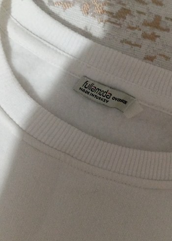 Nakışlı Beyaz Kadın Kazak - Görsel 2