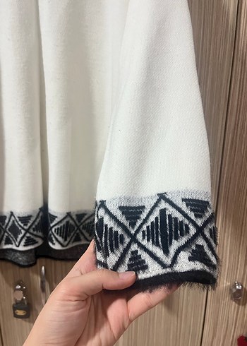 Bohem Gri Desenli Uzun Kollu Beyaz Kazak - Görsel 2