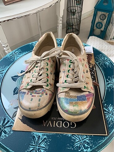 Dogo Sneaker